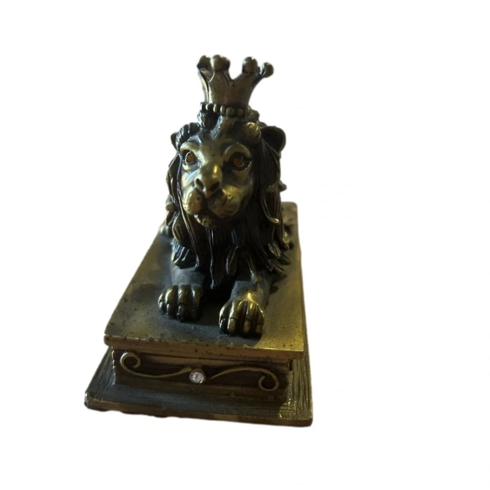 Vintage Borghese Recumbent Lion box. - Picture 2 of 7